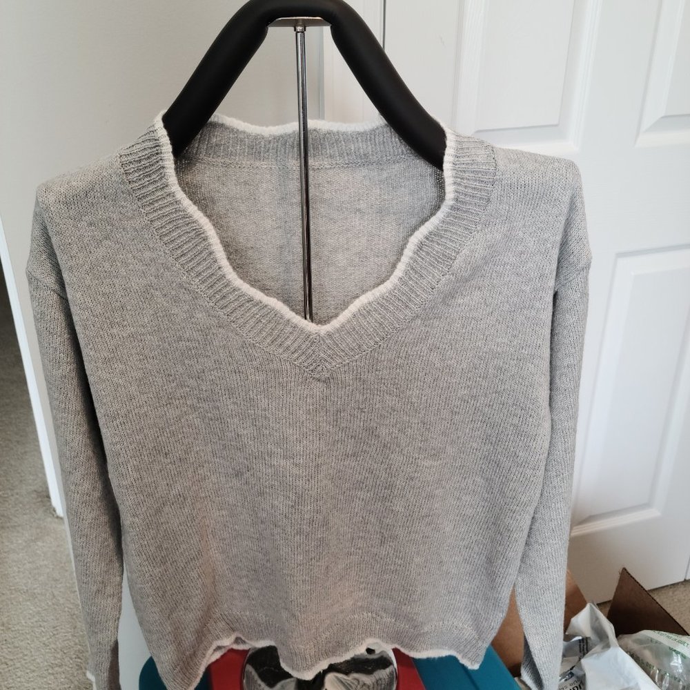 Super Cure Gray Sweater